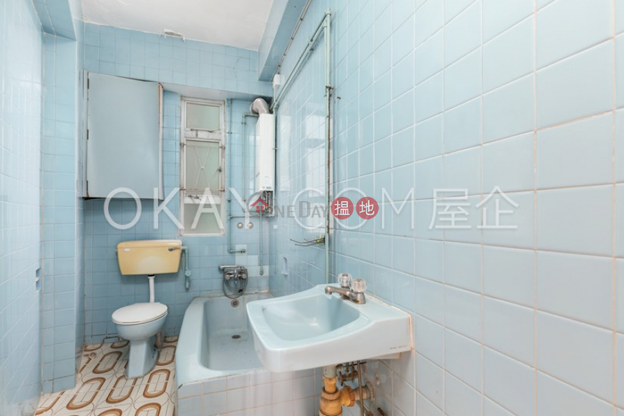 Elegant 3 bedroom on high floor with balcony & parking | For Sale | Dominion Court 高明大廈 Sales Listings