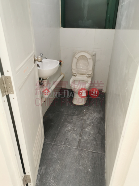 新裝，內廁 35 Tai Yau Street | Wong Tai Sin District, Hong Kong | Rental, HK$ 10,300/ month