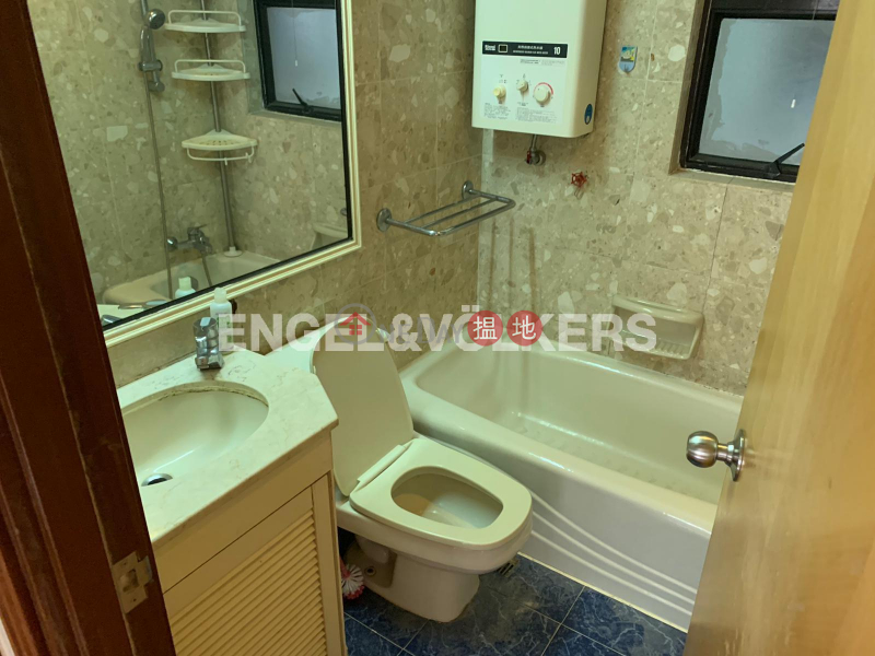 3 Bedroom Family Flat for Rent in Mid Levels West 95 Robinson Road | Western District Hong Kong | Rental | HK$ 32,000/ month