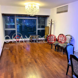 Lovely 3 bedroom in Kowloon Station | For Sale