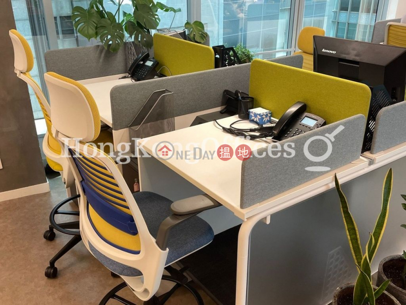 Pearl Oriental House | Middle | Office / Commercial Property, Rental Listings | HK$ 72,870/ month