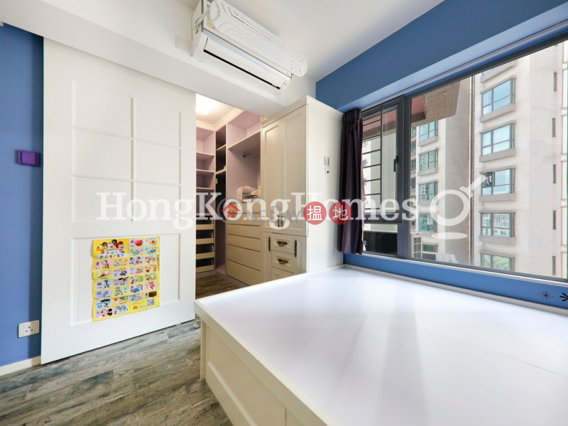 HK$ 1,180萬金寧大廈西區金寧大廈兩房一廳單位出售