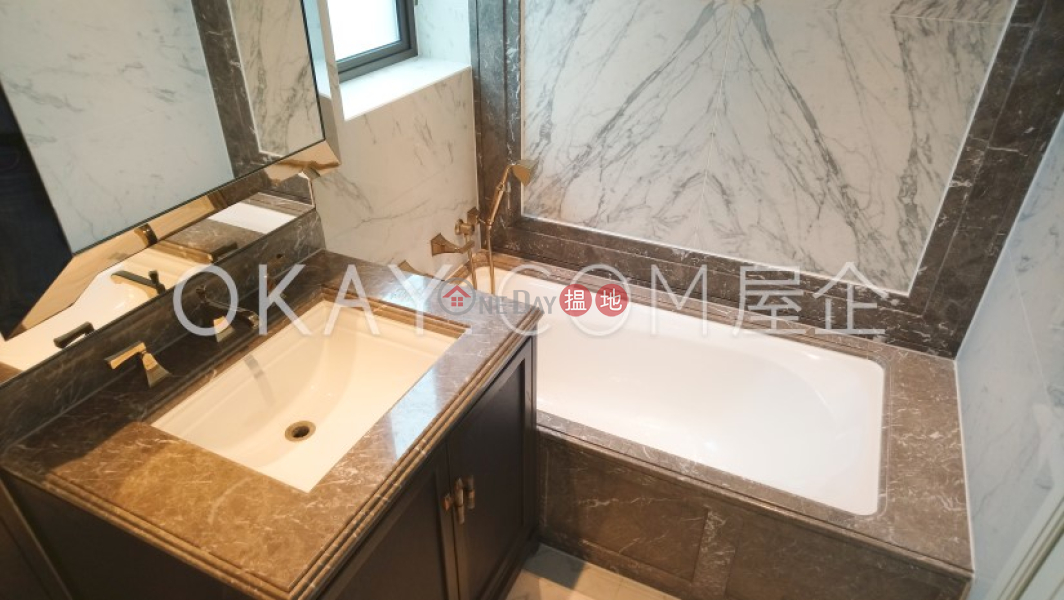 2房1廁,露台CASTLE ONE BY V出售單位|CASTLE ONE BY V(Castle One By V)出售樓盤 (OKAY-S322051)