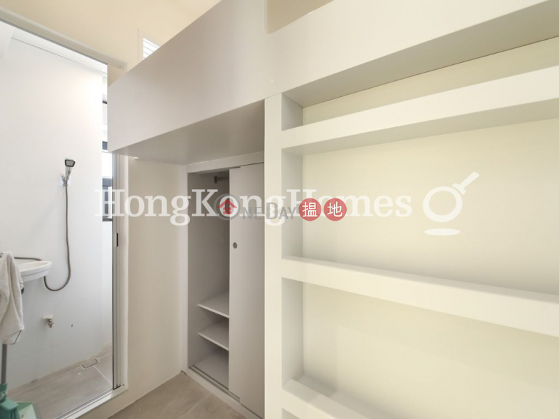 Property Search Hong Kong | OneDay | Residential, Rental Listings | 3 Bedroom Family Unit for Rent at Blue Pool Mansion
