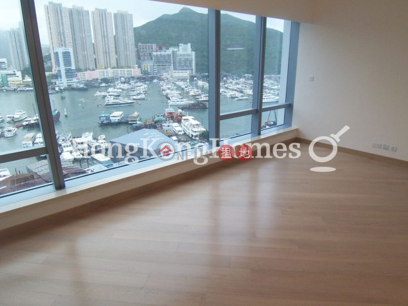 Property Search Hong Kong | OneDay | Residential | Rental Listings | 3 Bedroom Family Unit for Rent at Larvotto