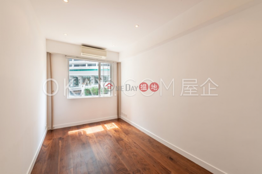 Efficient 3 bedroom on high floor with parking | Rental 60-62 MacDonnell Road | Central District, Hong Kong Rental HK$ 58,000/ month