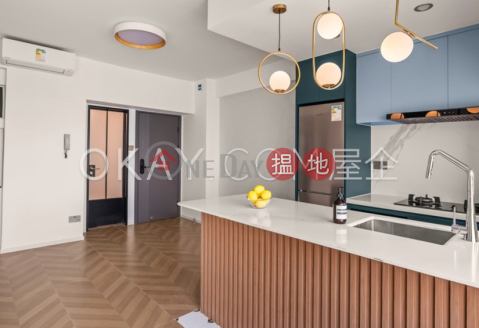 Popular 2 bedroom in Western District | For Sale | Hing Wong Building 卿旺大廈 _0