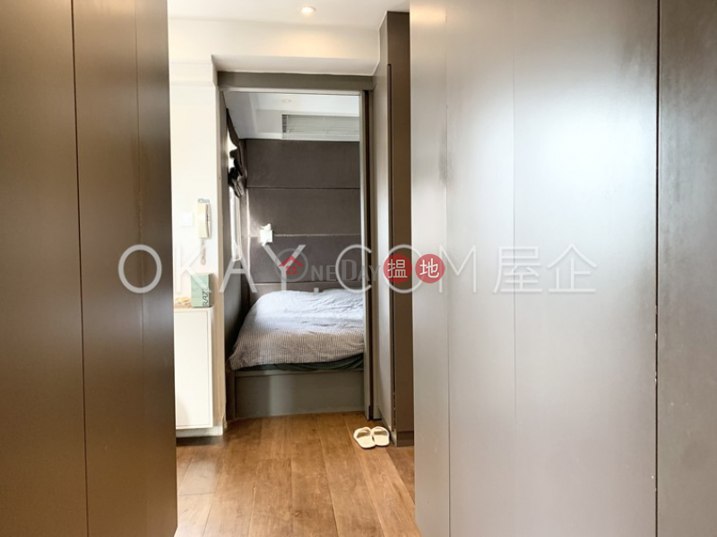 Generous high floor with sea views & rooftop | Rental | Tong Nam Mansion 東南大廈 Rental Listings