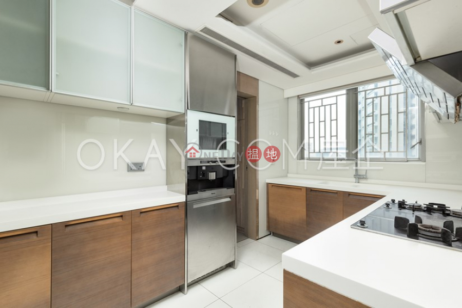 HK$ 45M | No 31 Robinson Road Western District Gorgeous 4 bedroom on high floor with balcony & parking | For Sale