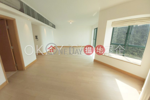 Efficient 3 bed on high floor with sea views & parking | Rental | Hillsborough Court 曉峰閣 _0