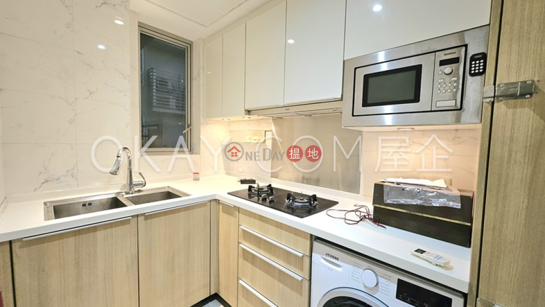 HK$ 41,800/ month Lexington Hill | Western District, Stylish 3 bedroom with balcony | Rental