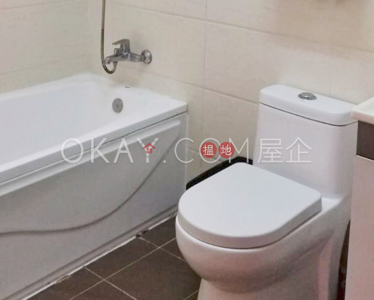 Charming 2 bedroom in Mid-levels West | For Sale | Cameo Court 慧源閣 Sales Listings