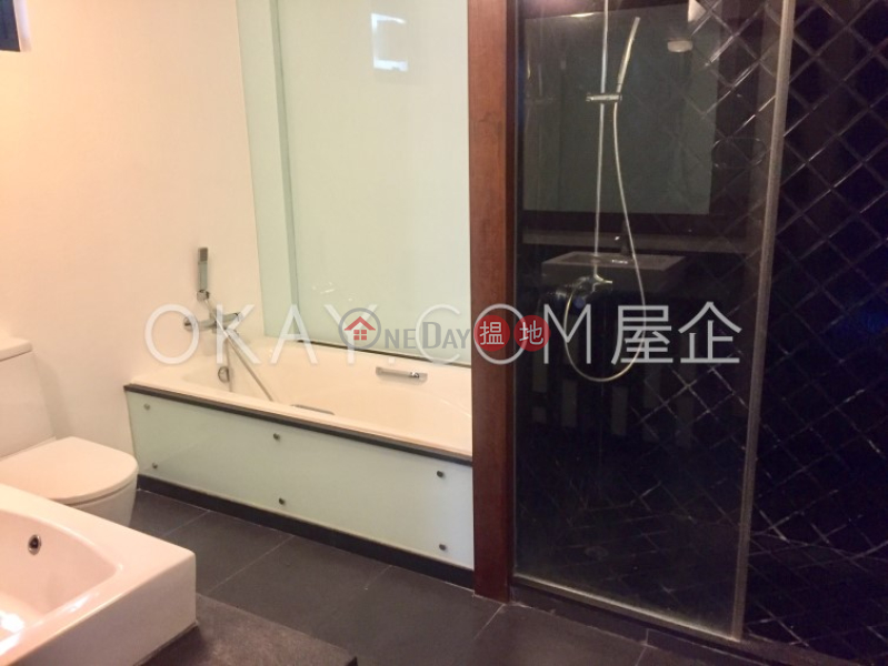 Exquisite house with balcony & parking | Rental | Leung Fai Tin Village 兩塊田村 Rental Listings
