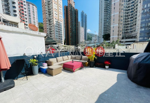 Stylish 2 bedroom on high floor with rooftop | For Sale | 10A-11A Sun Chun Street 新村街10A-11A號 _0