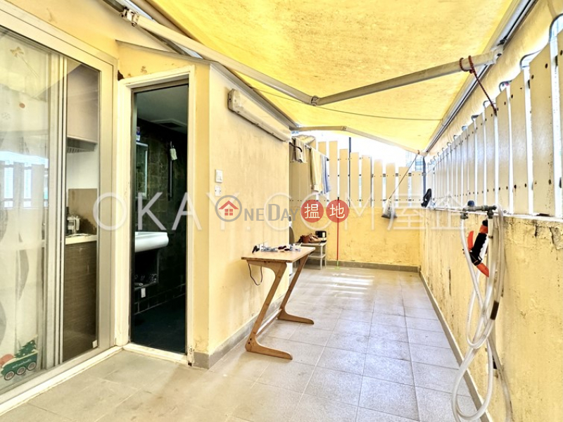 Intimate 2 bedroom with terrace | For Sale | Ming Hing Building 明興大樓 Sales Listings