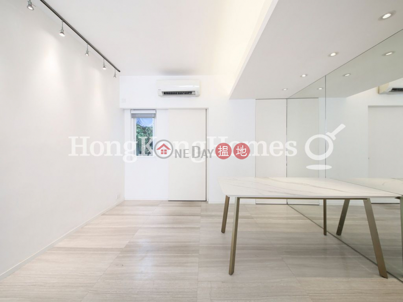 3 Bedroom Family Unit for Rent at Y. Y. Mansions block A-D, 96 Pok Fu Lam Road | Western District, Hong Kong | Rental, HK$ 38,000/ month