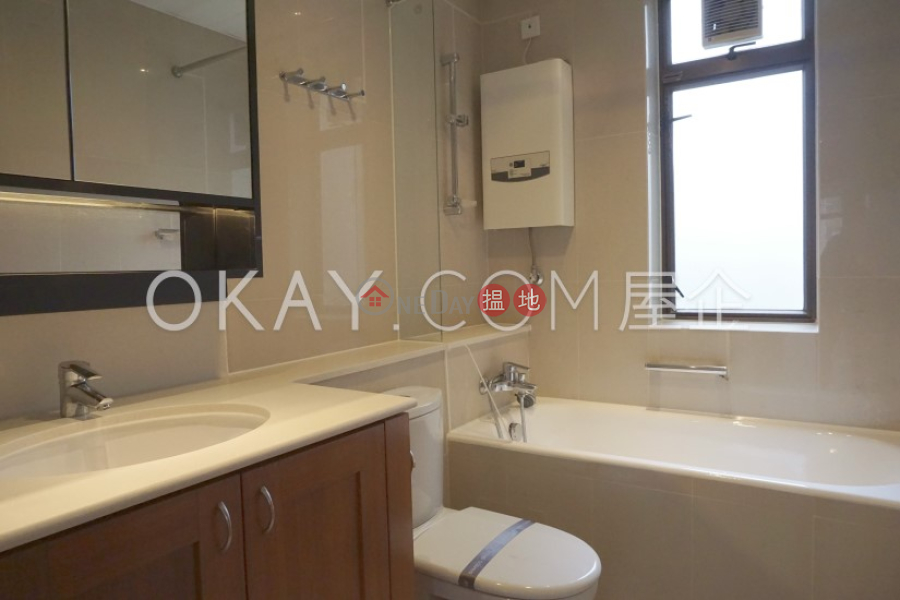 HK$ 85,000/ month Bamboo Grove | Eastern District | Unique 3 bedroom with parking | Rental