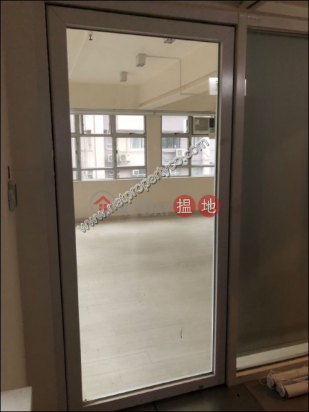 鴻豐商業中心中層|寫字樓/工商樓盤-出租樓盤-HK$ 18,000/ 月