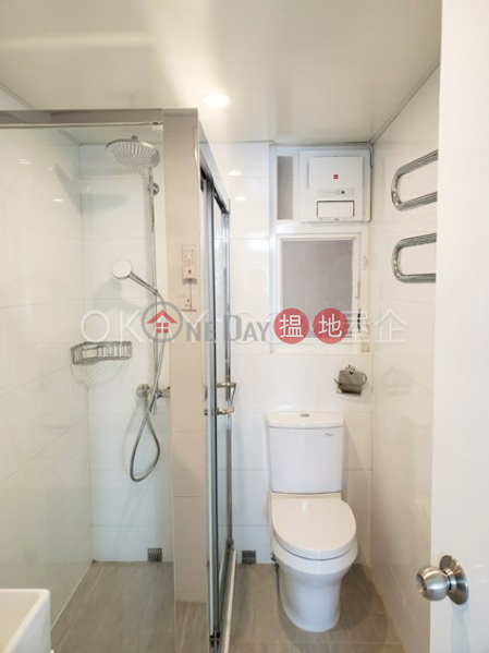 Nicely kept 2 bedroom with sea views | For Sale | 250-254 Gloucester Road | Wan Chai District, Hong Kong, Sales | HK$ 12.5M