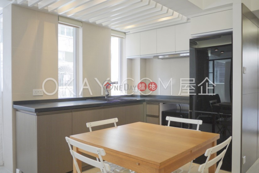 Rare 2 bedroom on high floor with terrace | Rental | Po Ming Building 寶明大廈 Rental Listings