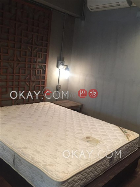 Lovely 1 bedroom in Sheung Wan | Rental|Western District245 Wing Lok Street(245 Wing Lok Street)Rental Listings (OKAY-R227791)_0