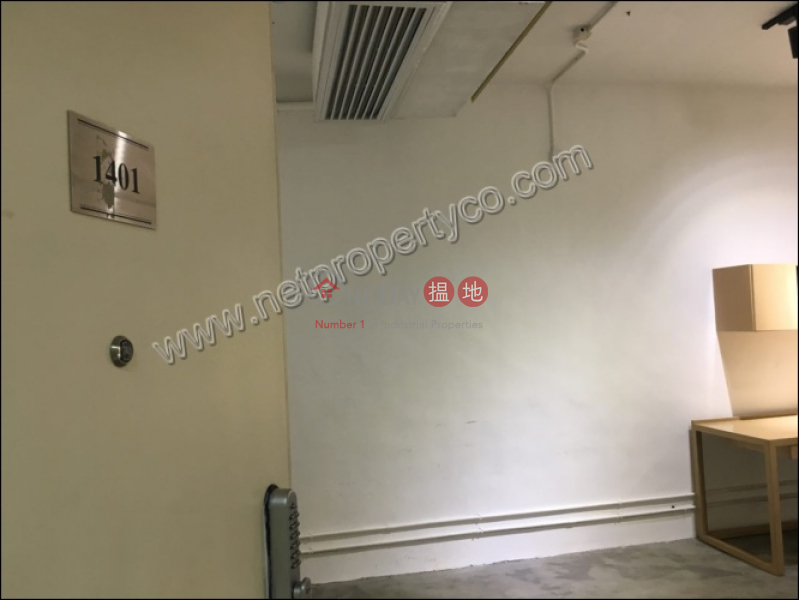 HK$ 19,800/ month Wah Hing Commercial Building | Wan Chai District Office for Lease in Wan Chai