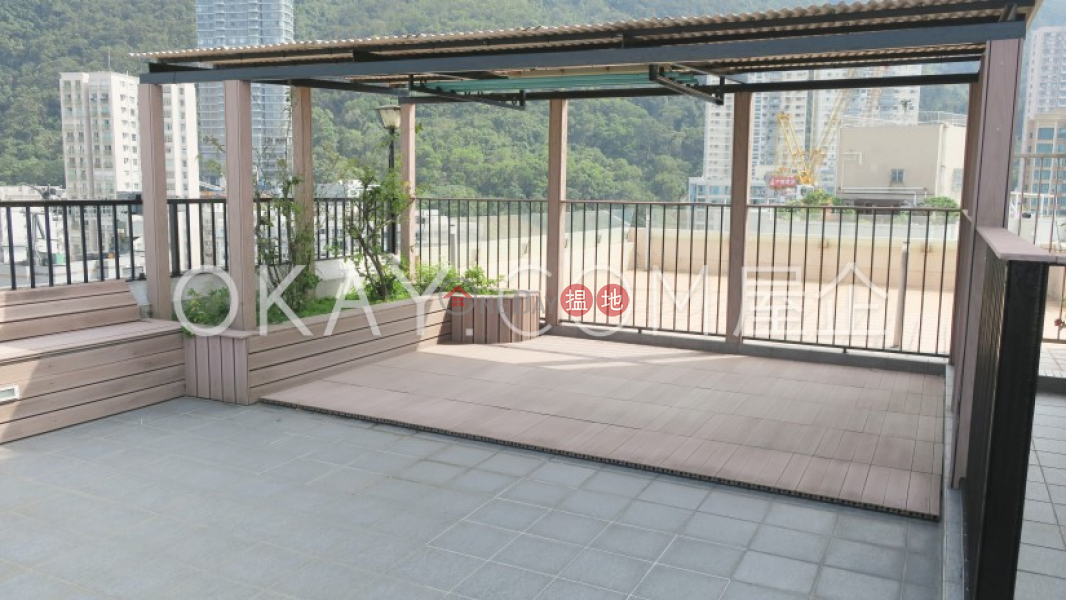 Tasteful 2 bed on high floor with harbour views | Rental, 52 Lyttelton Road | Western District | Hong Kong Rental HK$ 32,000/ month