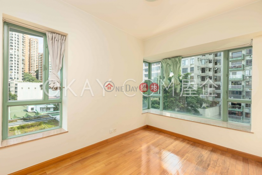Unique 3 bedroom with balcony | For Sale, Bon-Point 雍慧閣 Sales Listings | Western District (OKAY-S5693)