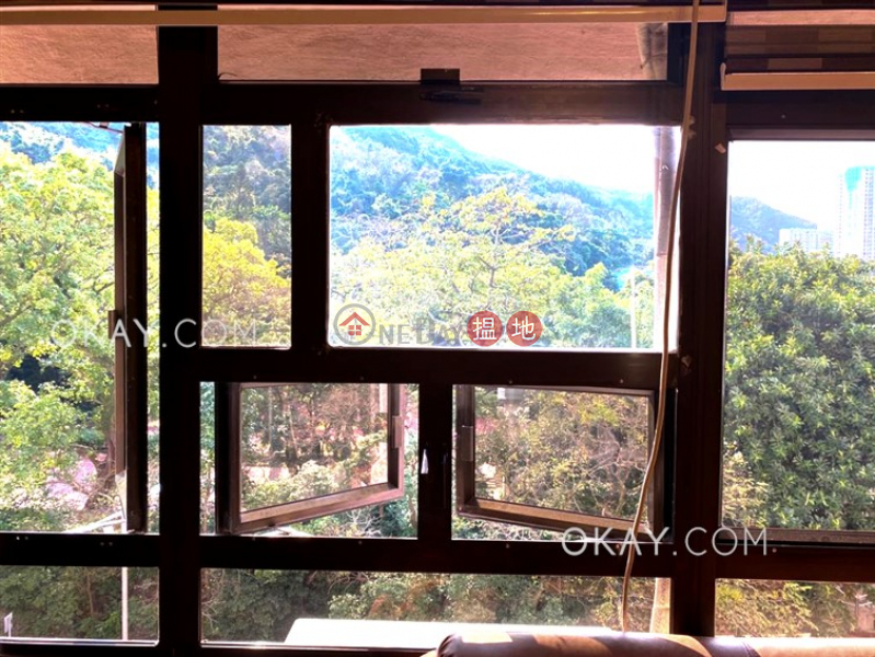 Intimate 3 bedroom with parking | For Sale | Brilliant Court 耀園花園大廈 Sales Listings