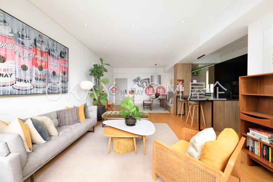 HK$ 25M, Estella Court Central District, Efficient 3 bed on high floor with balcony & parking | For Sale