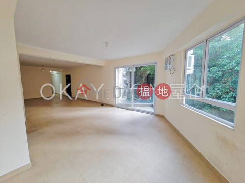 Elegant 3 bedroom with balcony | Rental, Yik Kwan Villa 益群苑 | Wan Chai District (OKAY-R1078)_0