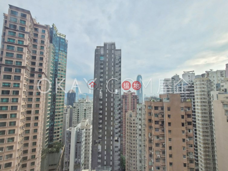 Gorgeous 2 bedroom in Mid-levels West | For Sale | Vantage Park 慧豪閣 Sales Listings