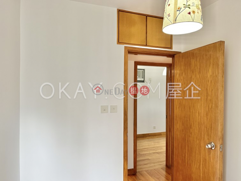 HK$ 33,000/ month Hollywood Terrace, Central District, Cozy 3 bedroom in Sheung Wan | Rental