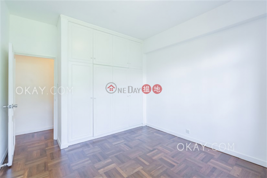 HK$ 68,000/ month | Kui Yuen | Wan Chai District Luxurious 3 bedroom with parking | Rental