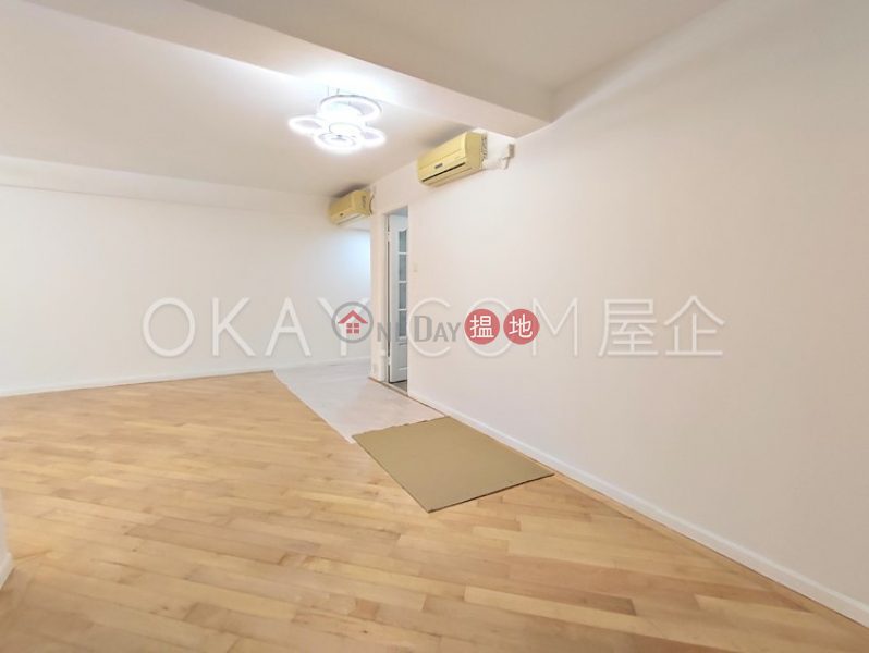 Lovely 3 bedroom with balcony & parking | Rental, 39 Kennedy Road | Wan Chai District, Hong Kong Rental HK$ 45,000/ month