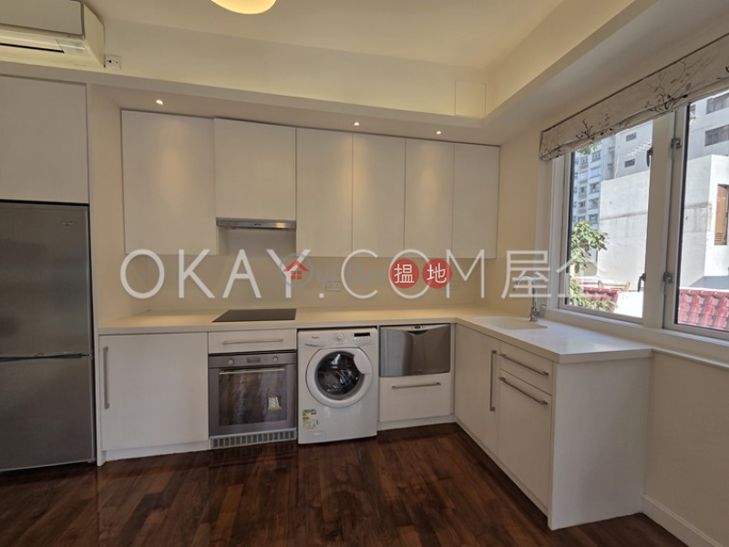 1房1廁,露台《些利街15號出租單位》-15些利街 | 西區香港-出租|HK$ 35,000/ 月