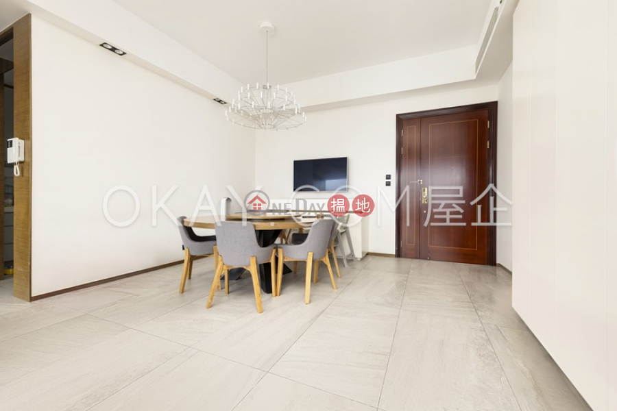 HK$ 23M, The Great Hill Block 3 Sha Tin, Gorgeous 3 bedroom with balcony & parking | For Sale