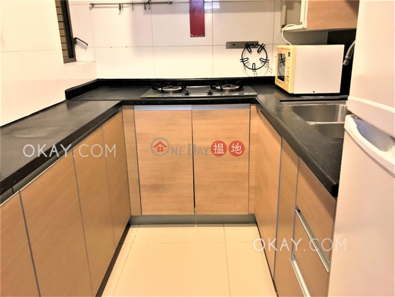 Stylish 4 bedroom with balcony | For Sale | The Zenith Phase 1, Block 2 尚翹峰1期2座 Sales Listings