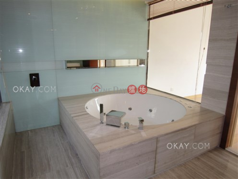 HK$ 50M, Discovery Bay, Phase 15 Positano, Block L12 | Lantau Island | Efficient 3 bedroom with sea views & balcony | For Sale