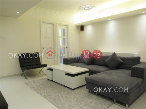 Intimate 1 bedroom with terrace | For Sale | Lok Go Building 樂高大廈 _0