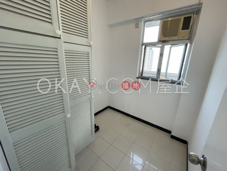 Popular penthouse with sea views, rooftop & terrace | For Sale | Block B KingsField Tower 景輝大廈B座 Sales Listings