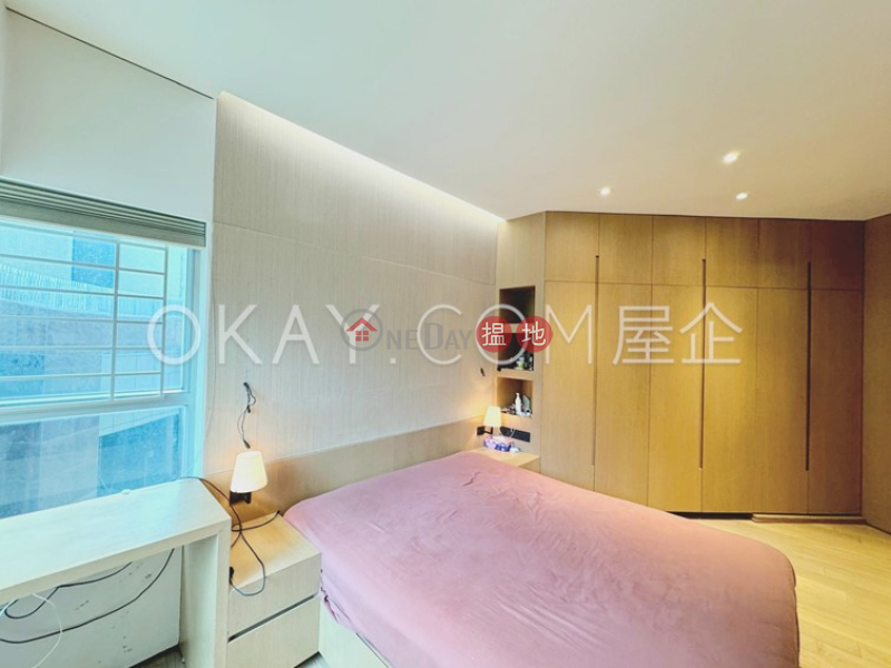 HK$ 21.8M The Waterfront Phase 1 Tower 2 Yau Tsim Mong, Unique 3 bedroom with terrace | For Sale