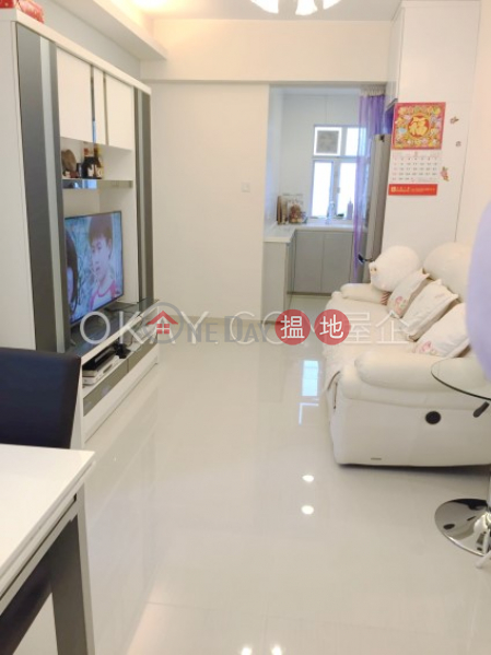 Cozy 3 bedroom on high floor with rooftop | For Sale | Belle House 佳景大廈 Sales Listings