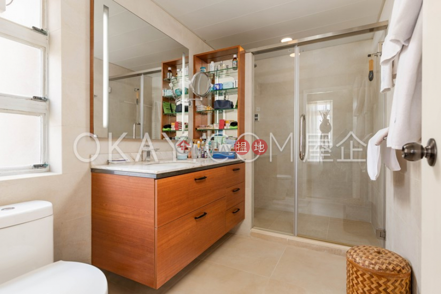 Efficient 4 bed on high floor with balcony & parking | For Sale 8A Old Peak Road | Central District Hong Kong | Sales HK$ 112M