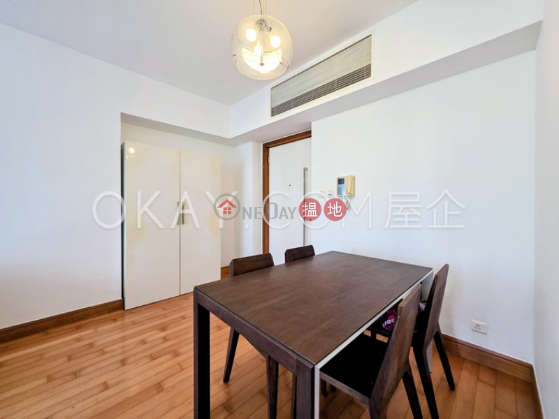 Nicely kept 2 bedroom with harbour views | For Sale | The Harbourside Tower 2 君臨天下2座 Sales Listings