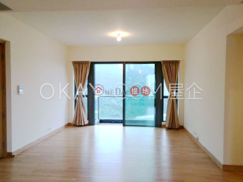 Gorgeous 3 bedroom with racecourse views, balcony | For Sale | Broadwood Twelve 樂天峰 Sales Listings