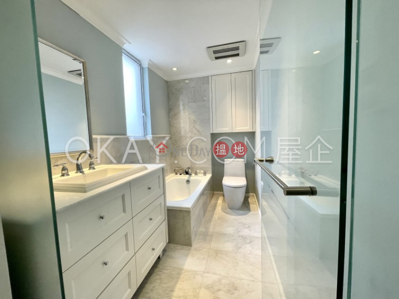 HK$ 65,000/ 月|威豪閣中區-3房2廁,實用率高,連車位威豪閣出租單位