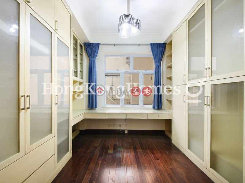 Property Search Hong Kong | OneDay | Residential | Rental Listings | 3 Bedroom Family Unit for Rent at Donnell Court - No.52