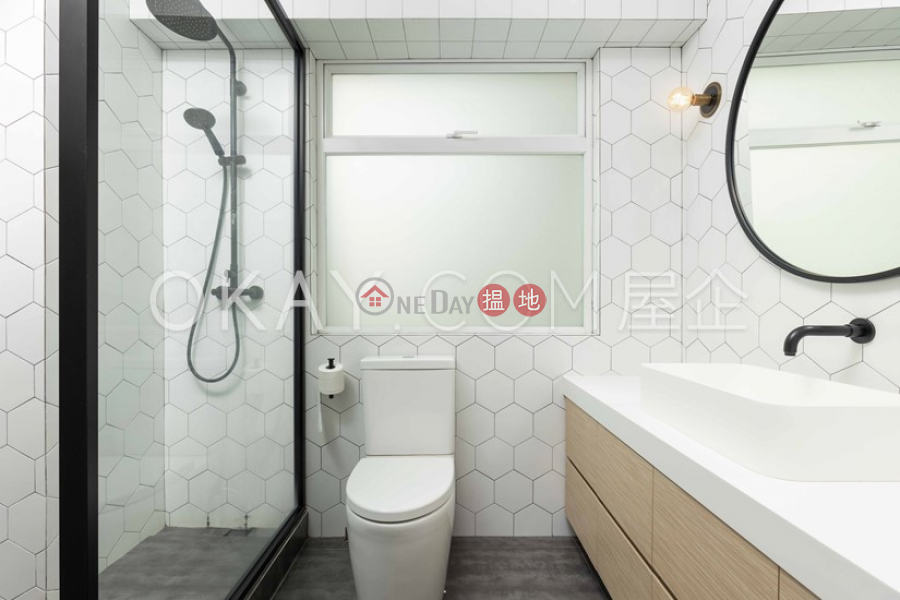 HK$ 1,260萬羅便臣道42號西區|2房2廁,獨家盤,實用率高《羅便臣道42號出售單位》