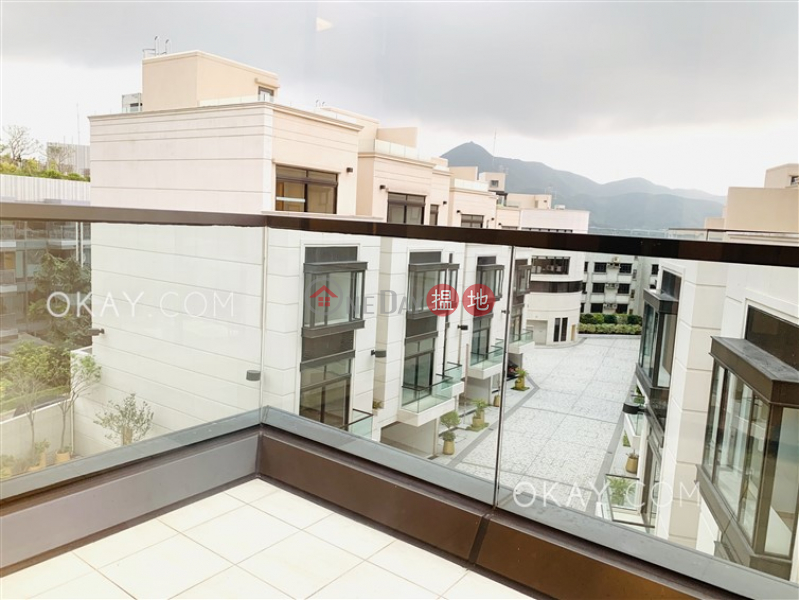 HK$ 34.55M, Manor Parc Yuen Long | Luxurious house with rooftop, terrace & balcony | For Sale